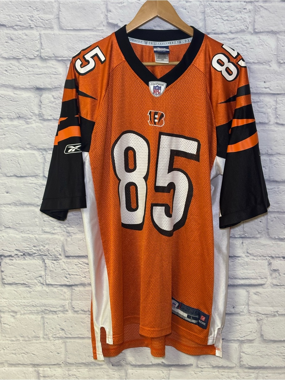 Reebok Cincinnati Bengals Chad Ochocinco Johnson #85 NFL Jersey Large Orange